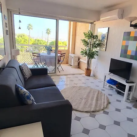 Grand Vue A Apartment *